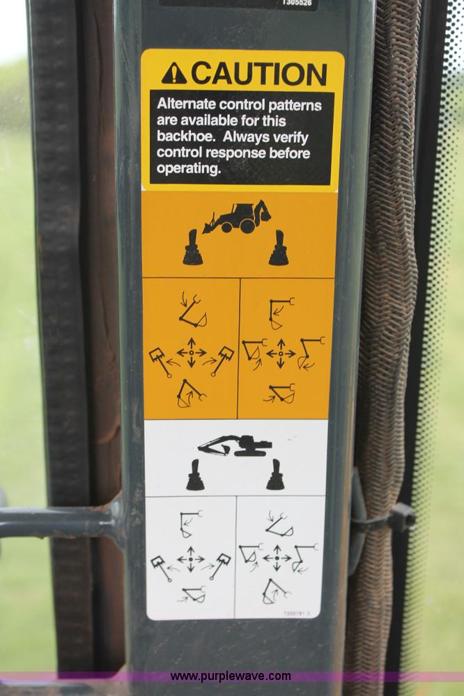 image for item K8902 2012 John Deere 310SK backhoe