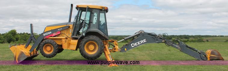 image for item K8902 2012 John Deere 310SK backhoe