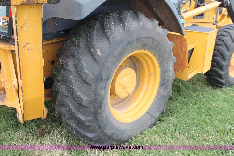 image for item K8902 2012 John Deere 310SK backhoe