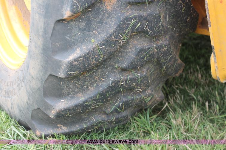 image for item K8902 2012 John Deere 310SK backhoe