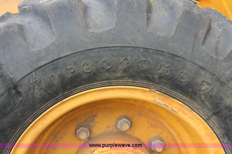 image for item K8902 2012 John Deere 310SK backhoe