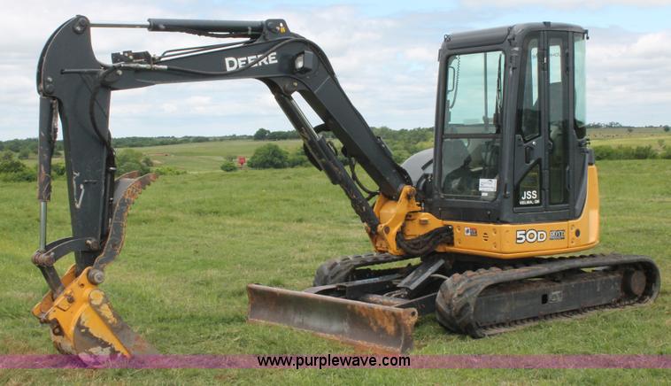 image for item K8903 2011 John Deere 50D mini excavator