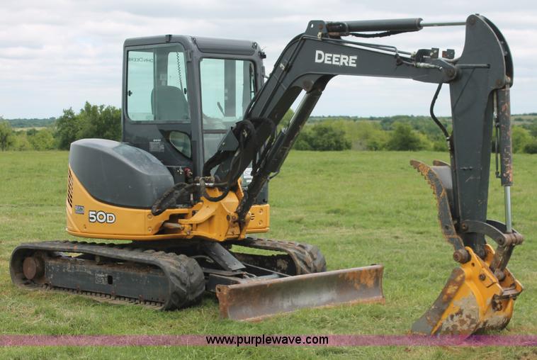 image for item K8903 2011 John Deere 50D mini excavator