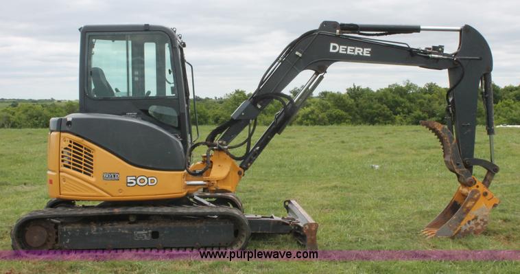 image for item K8903 2011 John Deere 50D mini excavator