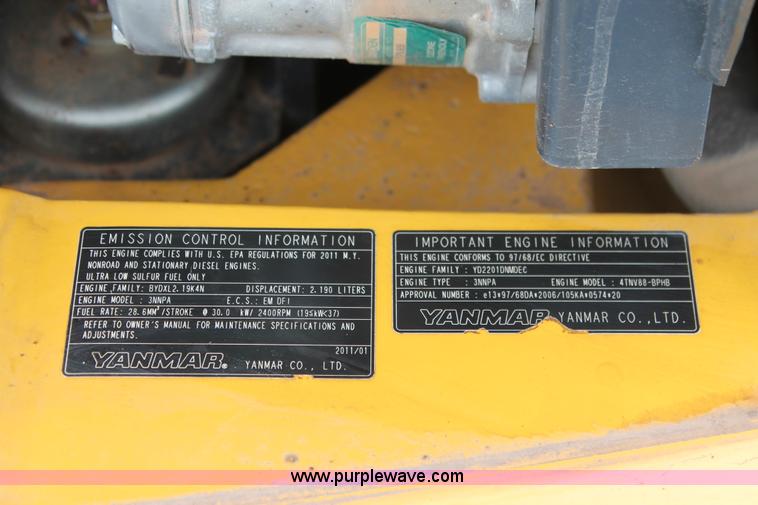 image for item K8903 2011 John Deere 50D mini excavator