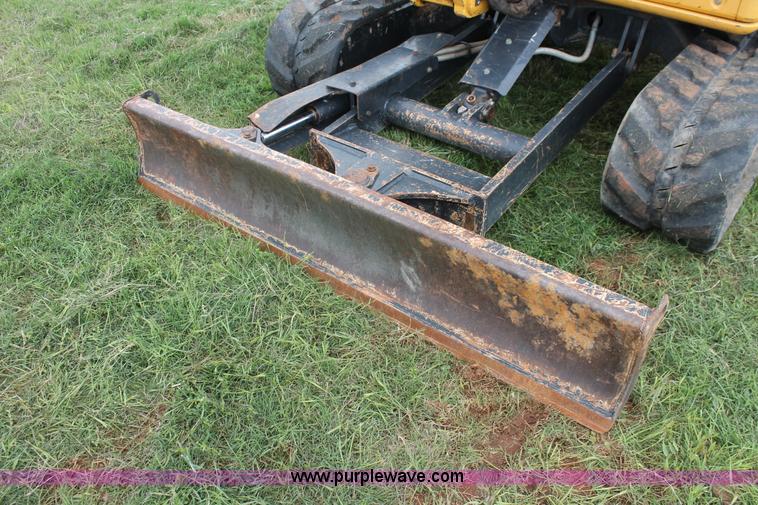 image for item K8903 2011 John Deere 50D mini excavator