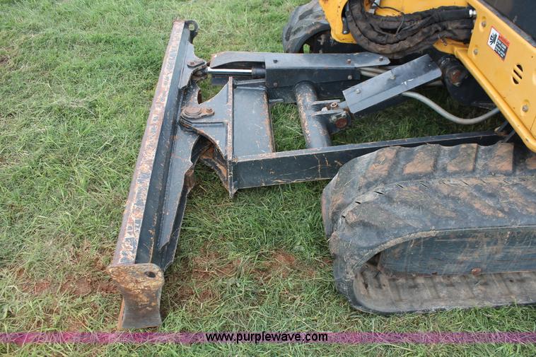 image for item K8903 2011 John Deere 50D mini excavator