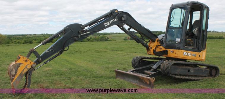 image for item K8903 2011 John Deere 50D mini excavator