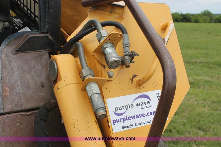 image for item K8904 2006 John Deere CT332 skid steer