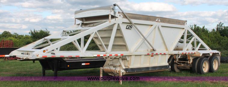 image for item K8907 2006 Manac LWBD-A40 bottom dump trailer