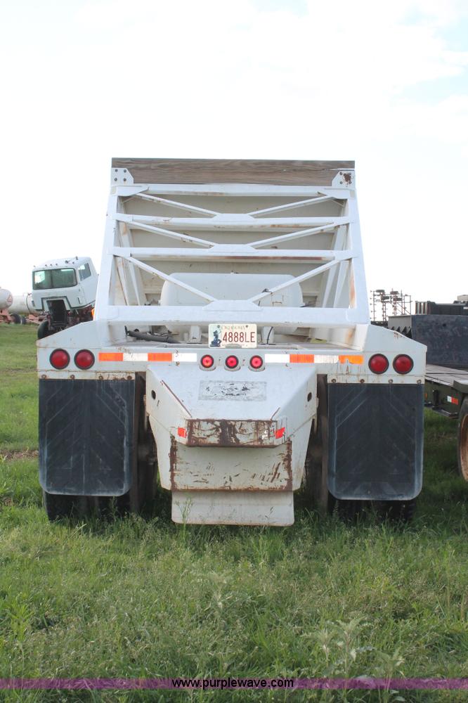 image for item K8907 2006 Manac LWBD-A40 bottom dump trailer