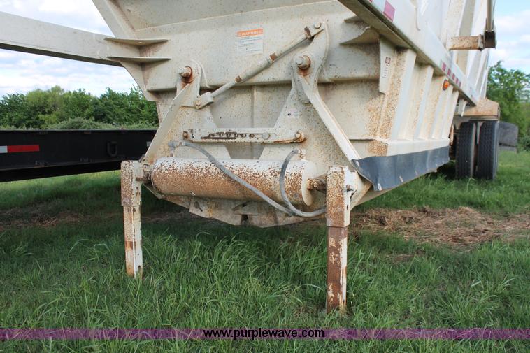 image for item K8907 2006 Manac LWBD-A40 bottom dump trailer
