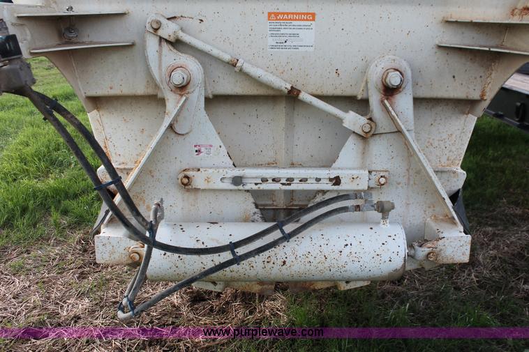 image for item K8907 2006 Manac LWBD-A40 bottom dump trailer