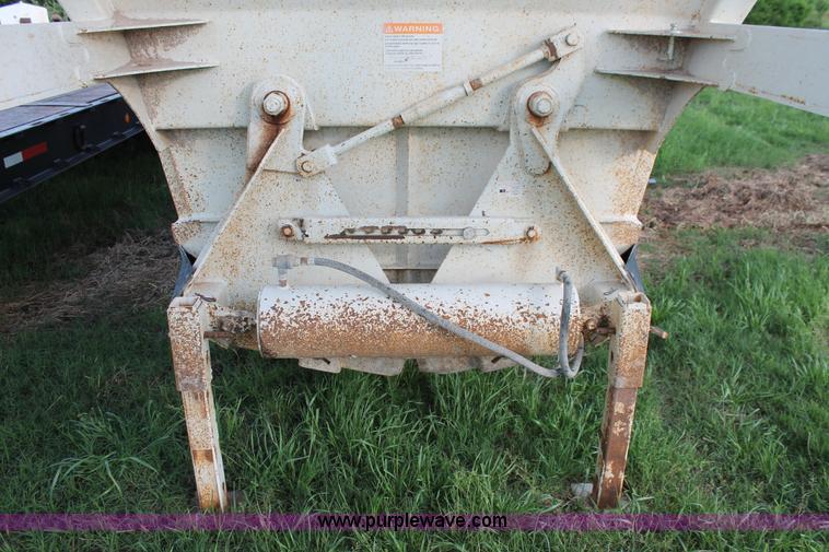 image for item K8907 2006 Manac LWBD-A40 bottom dump trailer