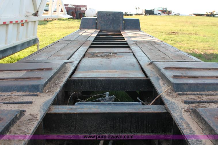 image for item K8908 1991 Kalyn Siebert LB-35T low boy trailer