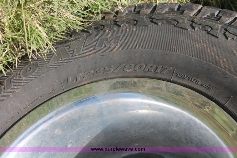 image for item K8914 2014 Dodge Ram 3500HD Quad Cab flatbed pickup truck