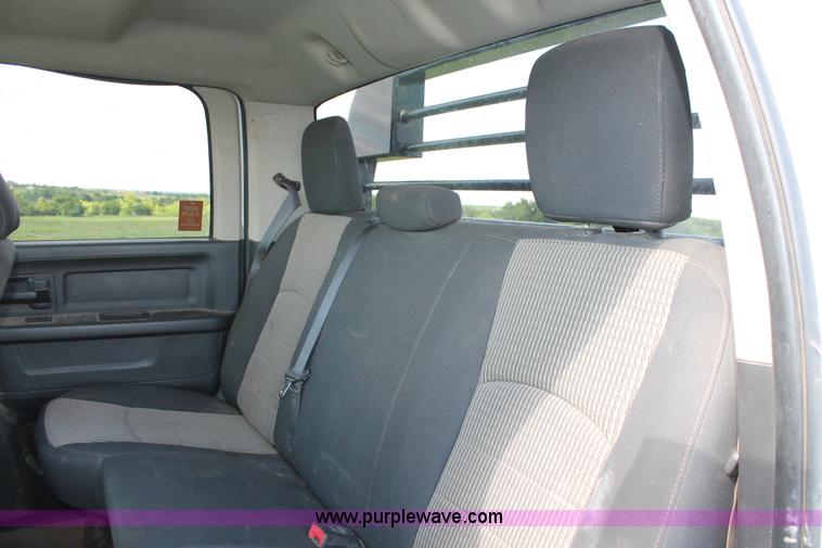 image for item K8915 2011 Dodge Ram 3500HD Quad Cab flatbed pickup truck