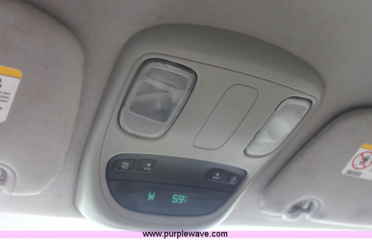 image for item K8917 2007 Dodge Ram 3500HD Quad Cab flatbed pickup truck