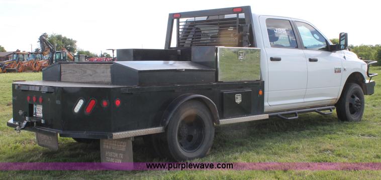 image for item K8918 2011 Dodge Ram 3500HD flatbed pickup truck