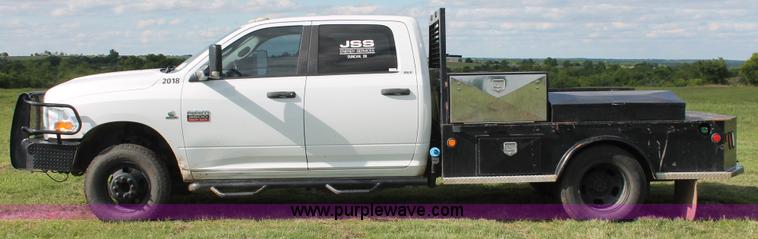 image for item K8918 2011 Dodge Ram 3500HD flatbed pickup truck