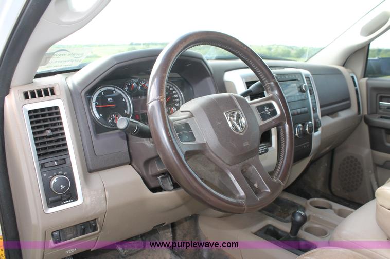 image for item K8918 2011 Dodge Ram 3500HD flatbed pickup truck