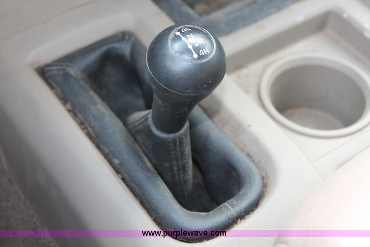 image for item K8918 2011 Dodge Ram 3500HD flatbed pickup truck