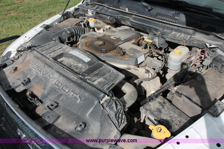 image for item K8918 2011 Dodge Ram 3500HD flatbed pickup truck