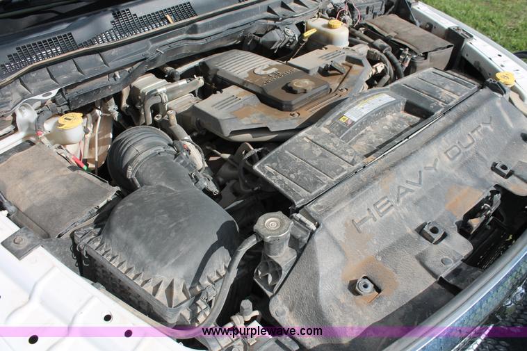 image for item K8918 2011 Dodge Ram 3500HD flatbed pickup truck