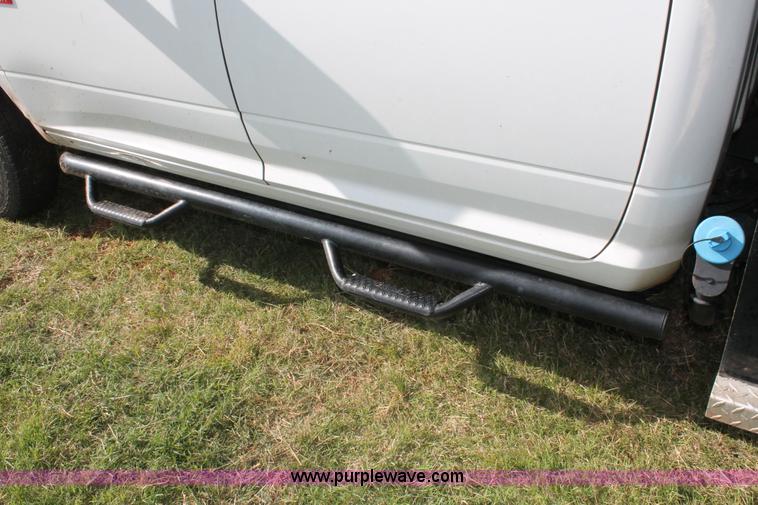 image for item K8918 2011 Dodge Ram 3500HD flatbed pickup truck