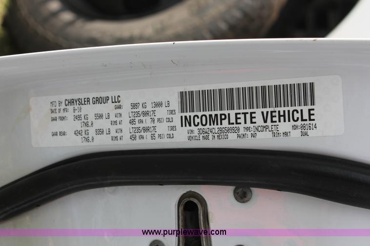 image for item K8918 2011 Dodge Ram 3500HD flatbed pickup truck