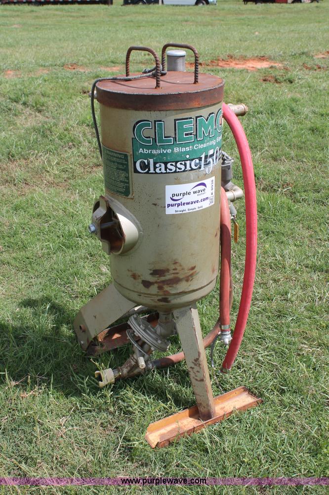 image for item K8938 2012 Clemco 1648 sand blaster