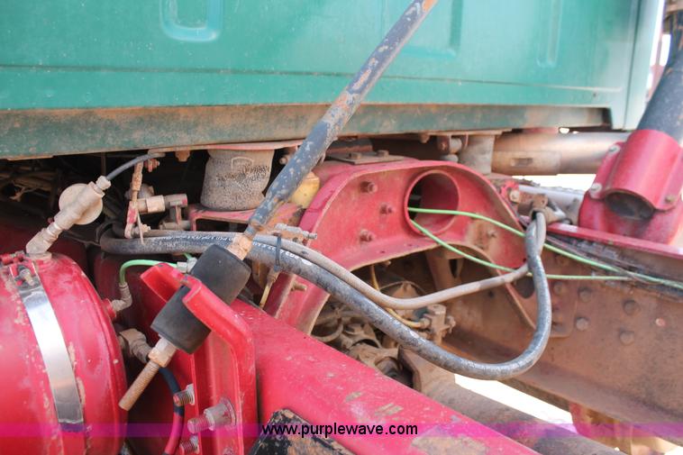 image for item K8953 2000 Sterling L9511 vacuum truck