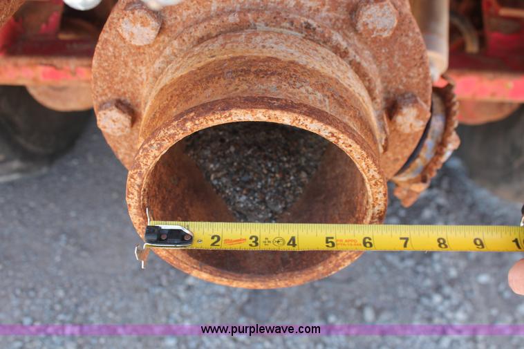 image for item K8953 2000 Sterling L9511 vacuum truck