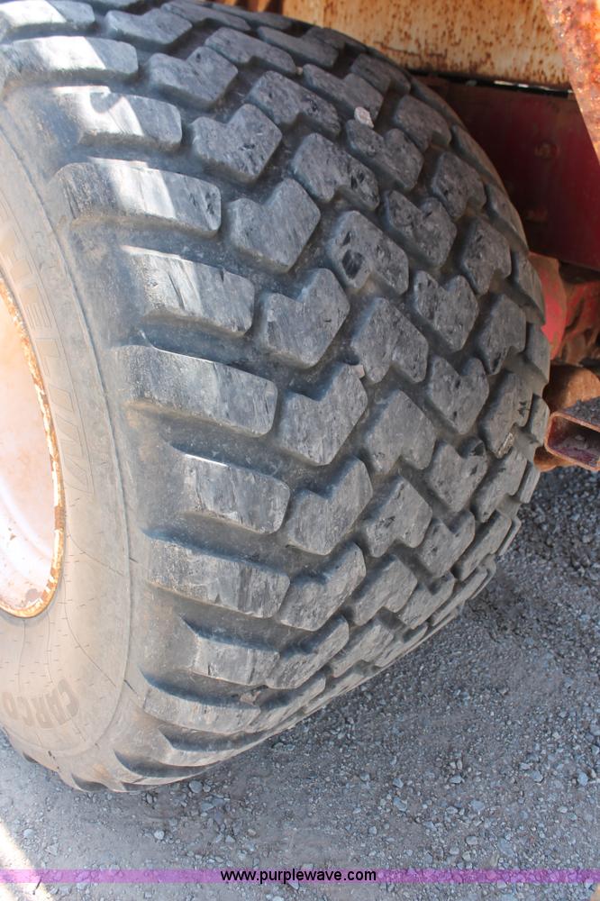 image for item K8953 2000 Sterling L9511 vacuum truck