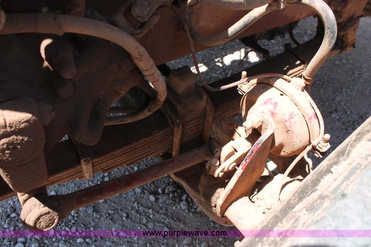 image for item K8953 2000 Sterling L9511 vacuum truck