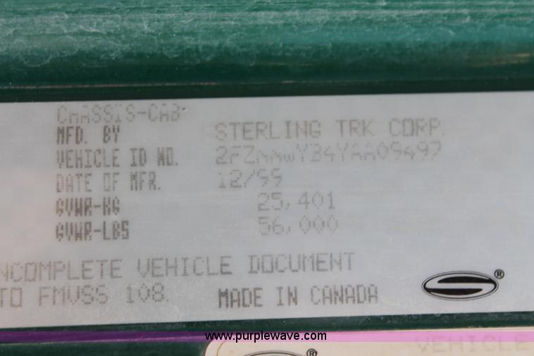 image for item K8953 2000 Sterling L9511 vacuum truck