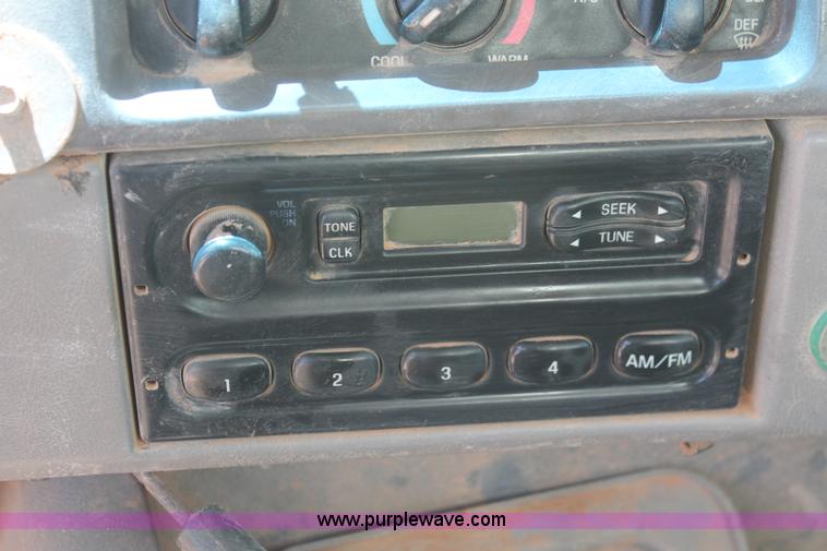 image for item K8954 2000 Sterling A9500 vacuum truck