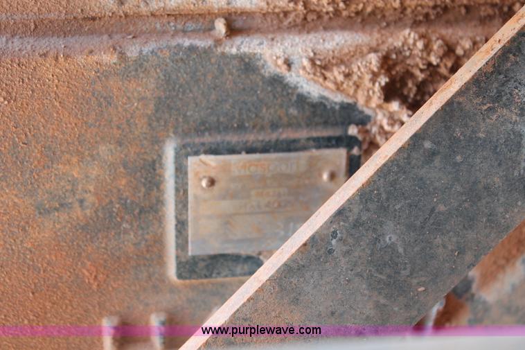 image for item K8954 2000 Sterling A9500 vacuum truck