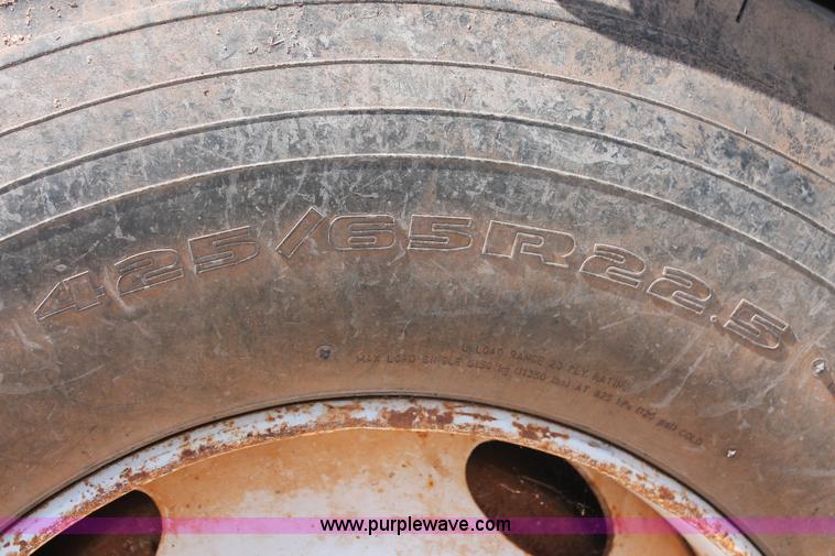 image for item K8954 2000 Sterling A9500 vacuum truck