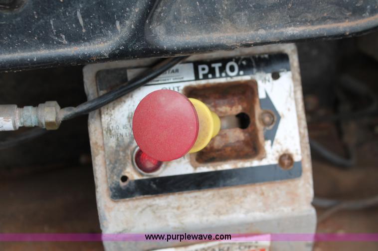 image for item K8956 2000 Sterling L9500 applicator spreader truck