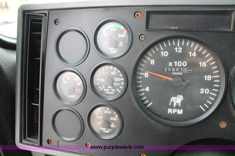 image for item K8957 2000 Mack CH613 dump truck