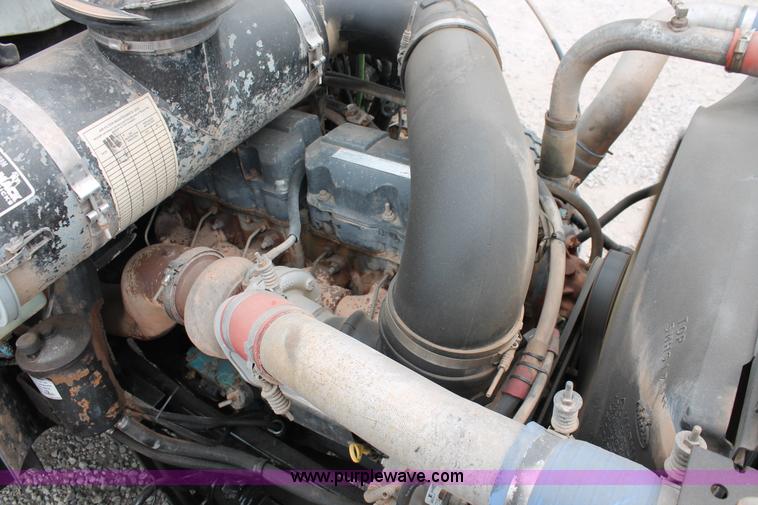 image for item K8957 2000 Mack CH613 dump truck