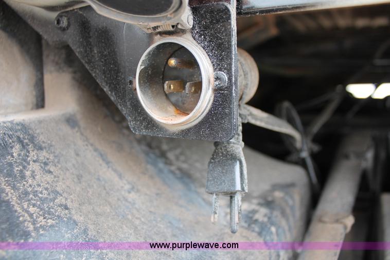 image for item K8957 2000 Mack CH613 dump truck