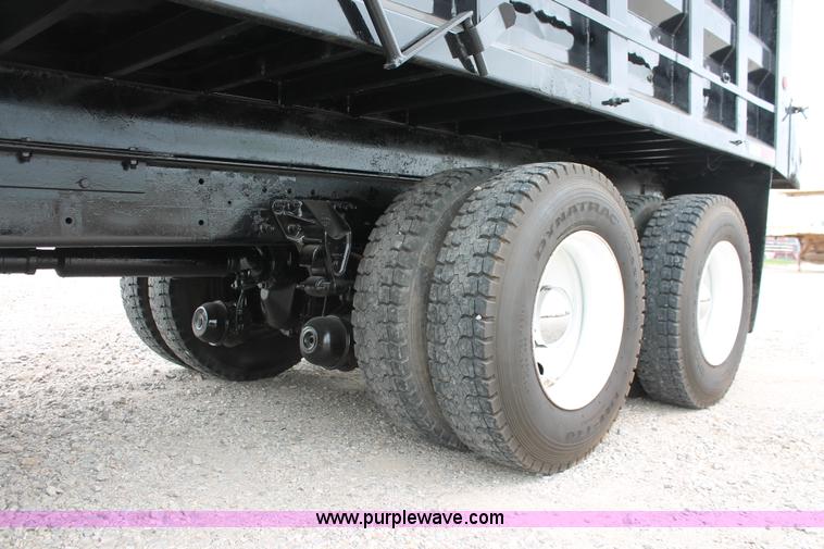 image for item K8957 2000 Mack CH613 dump truck