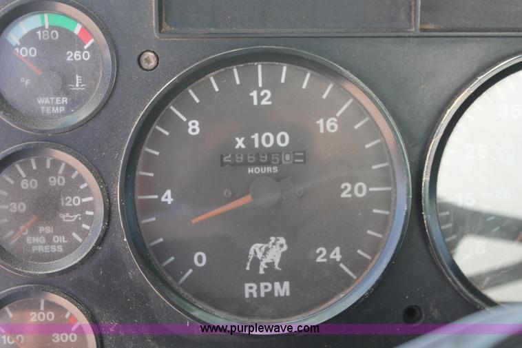 image for item K8958 1995 Mack CH613 vacuum truck