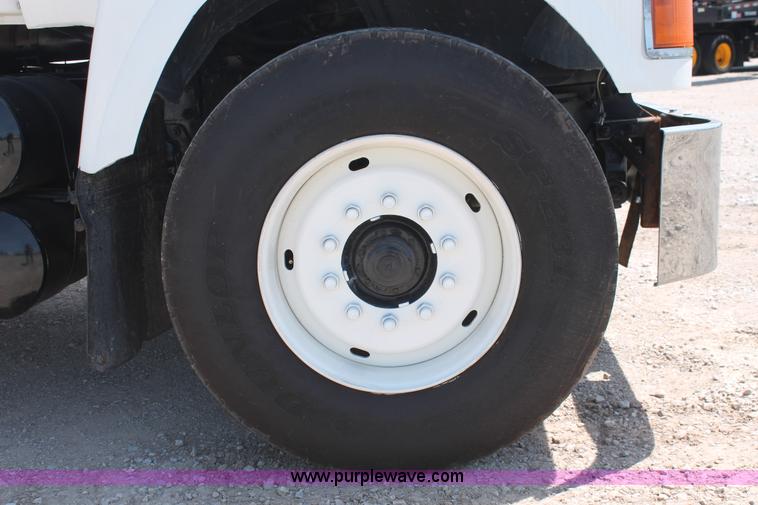 image for item K8958 1995 Mack CH613 vacuum truck