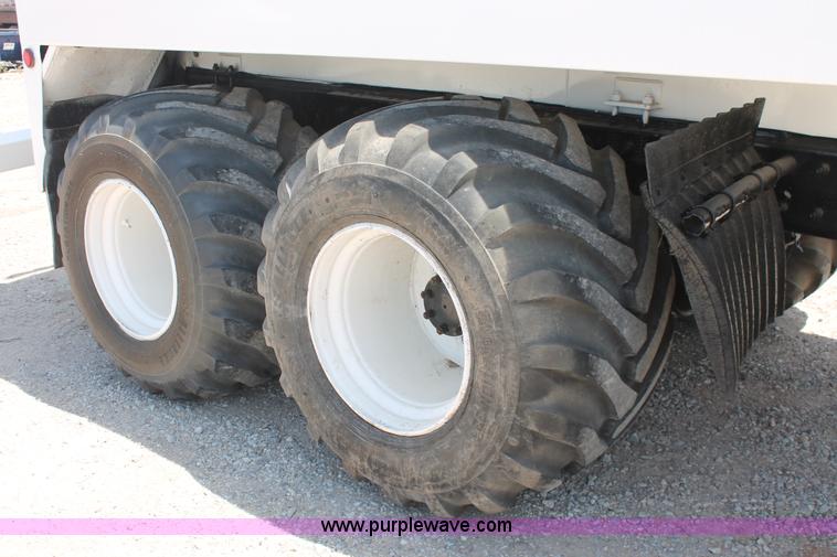 image for item K8958 1995 Mack CH613 vacuum truck