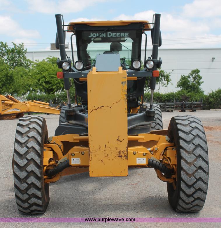 image for item K8959 2010 John Deere 672G motor grader
