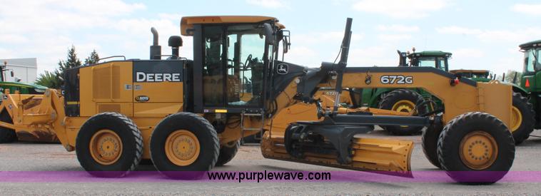 image for item K8959 2010 John Deere 672G motor grader