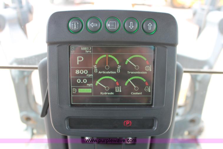 image for item K8959 2010 John Deere 672G motor grader